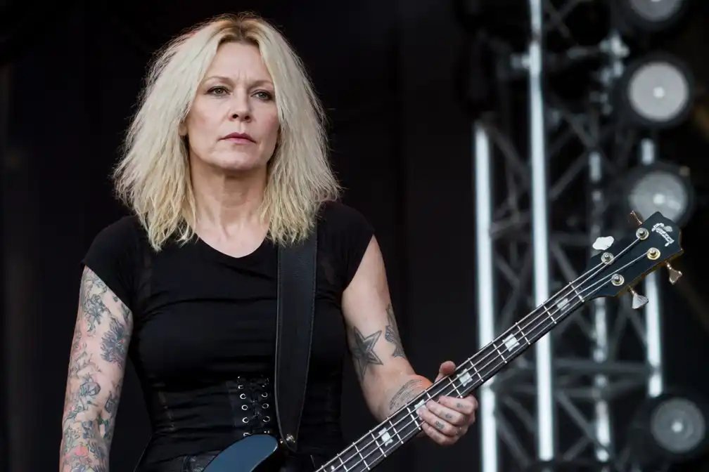 Green Day en Pearl Jam doneren voor zieke L7-bassiste Jennifer Finch