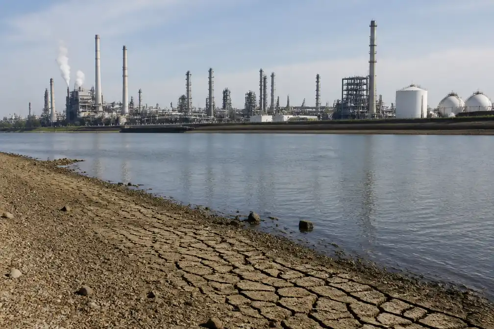 Geen watertekort problemen voor chemische industrie, VNCI waarschuwt voor komende weken