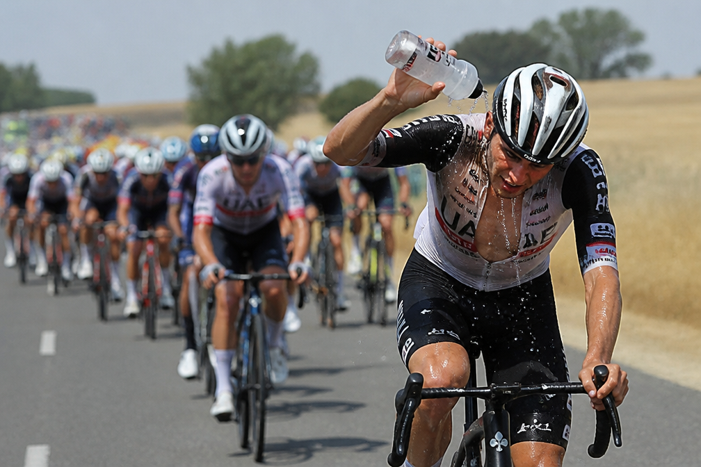 Tour de France-renners lijden twaalf dagen onder extreme hitte boven 30°C