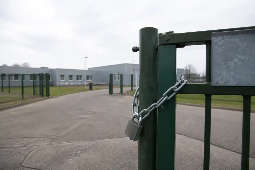 AZC Hardenberg vier maanden na geplande sluiting definitief dicht