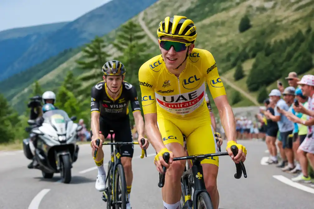 Pogacar vernietigt plan Vingegaard, voorsprong in Tour naar 4.30 in Vogezen