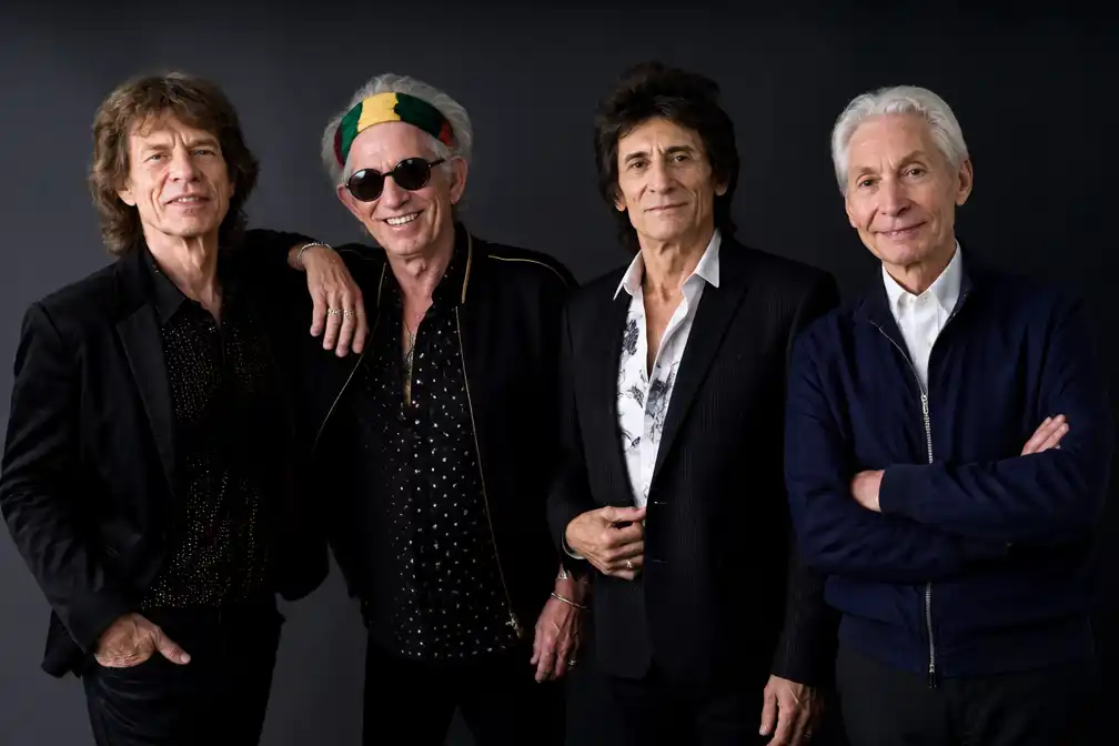 Rolling Stones evenaren The Beatles met vijftiende Britse nummer één 'Foreign Tongues'
