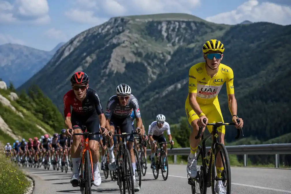 Tour de France etappe 15 met loodzware finish op Plateau de Solaison