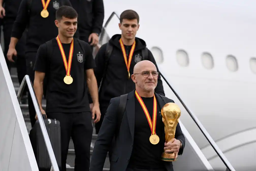 Spaanse wereldkampioenen terug in Madrid voor huldiging