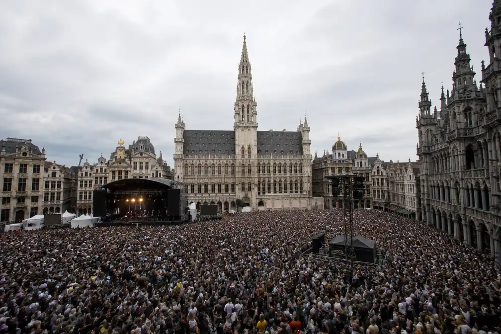 Frans vuurwerk op nationale feestdag in Brussel lokt kritiek uit