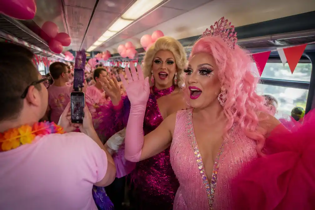 Roze Maandag belicht veiligheidszorgen dragqueens bij dalende acceptatie