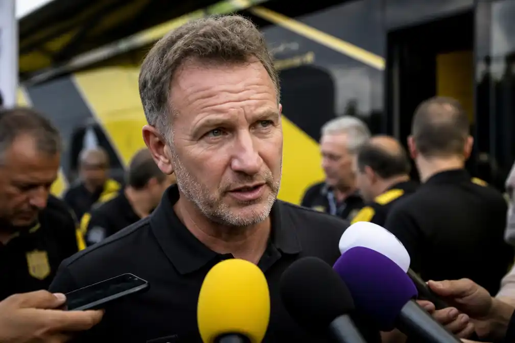 Visma zonder kopman in Tour, ploegleider: 'Alles valt in duigen'