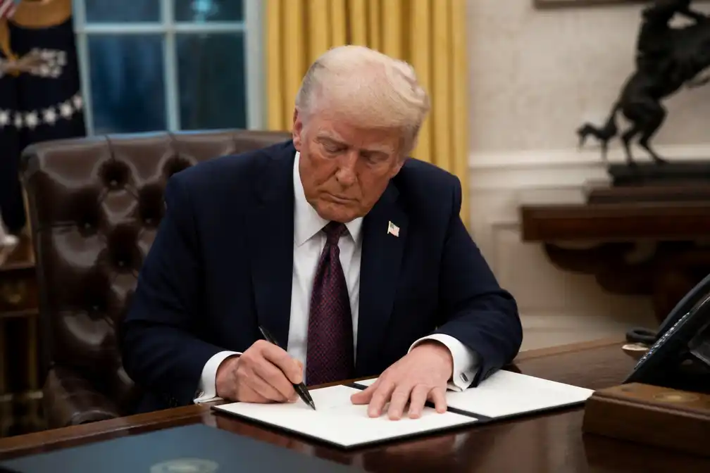 Trump voert deze week nieuwe importheffingen in voor tientallen landen, meldt FT