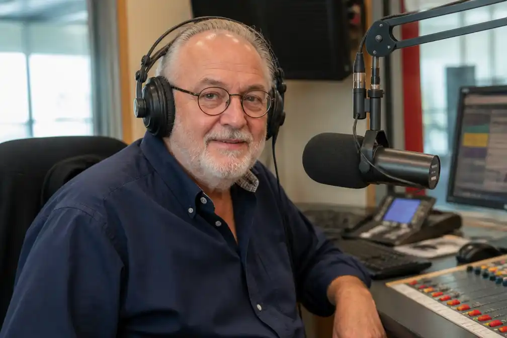 Radio Minerva-stem Lou van Put (65) overleden aan pancreaskanker