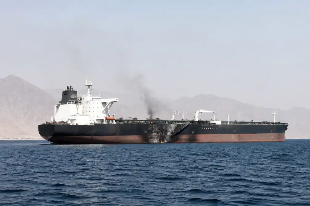 Koeweit ontbiedt Iraanse ambassadeur na aanval op tanker in Straat van Hormuz