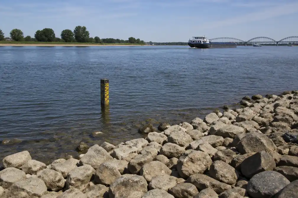 Rijnwaterafvoer stijgt, geeft meer ruimte in waterverdeling