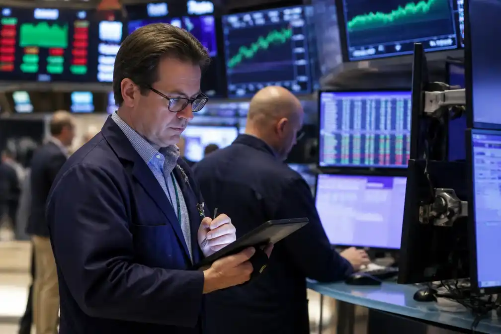 Wall Street sluit hoger door winsten chipbedrijven, AI-zorgen naar achtergrond