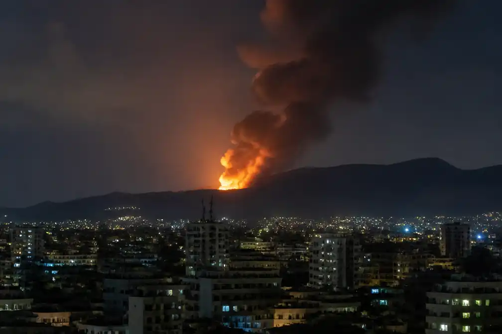VS voert 11e nacht aanvallen op Iran uit; Trump dreigt nucleaire site 'Pickaxe Mountain'