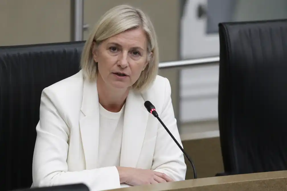 Agressie tegen Vlaamse ambtenaren stijgt met ruim 60% in 2025, minister neemt maatregelen