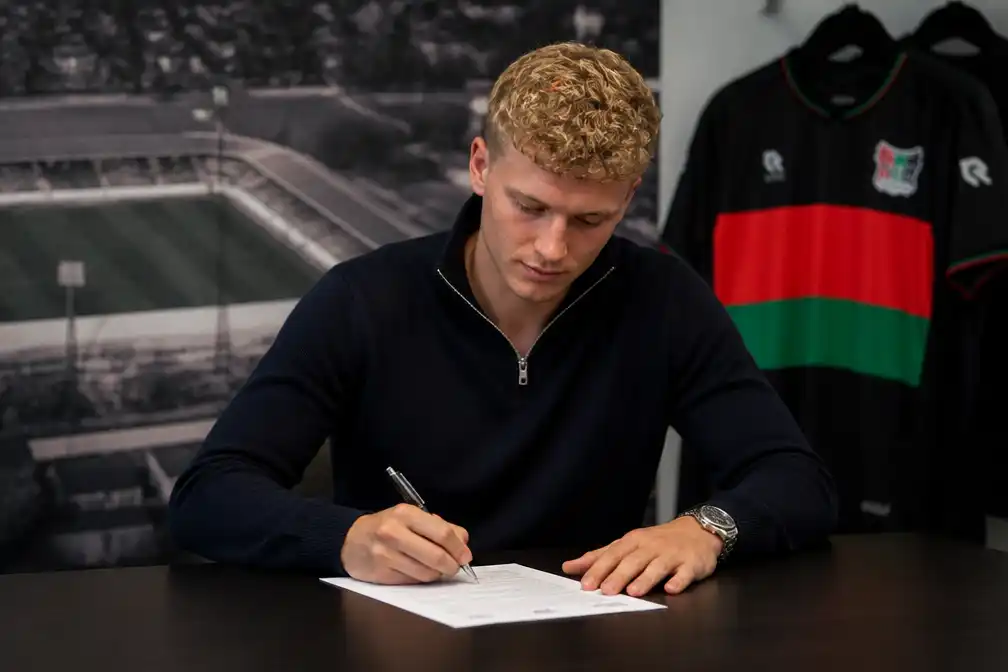 NEC huurt Deens jeugdinternational Bischoff van RB Salzburg