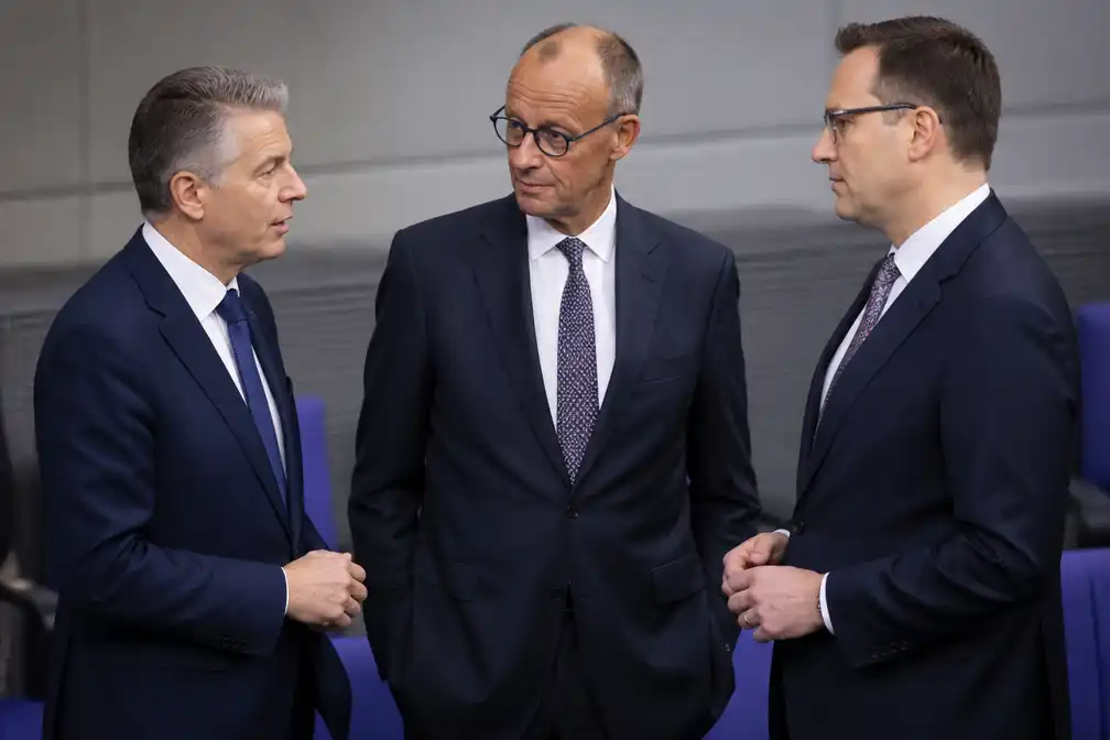 Thorsten Frei voorgedragen als nieuwe fractieleider CDU/CSU na aftreden Spahn om draagmoederschap