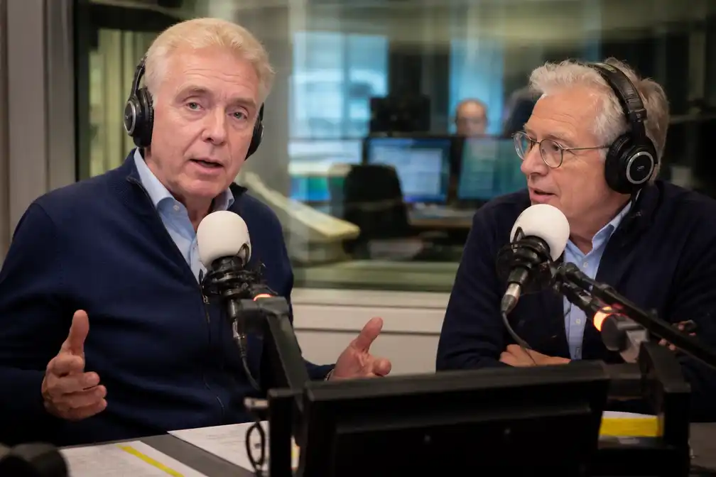 André van Duin na 41 jaar terug als presentator Radio Tour de France
