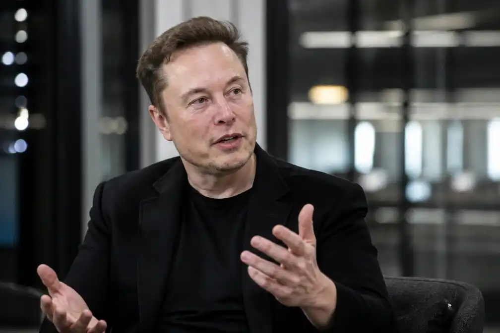 Musk betreurt samenwerking met Trump, waarschuwt voor AI in interview met Economist