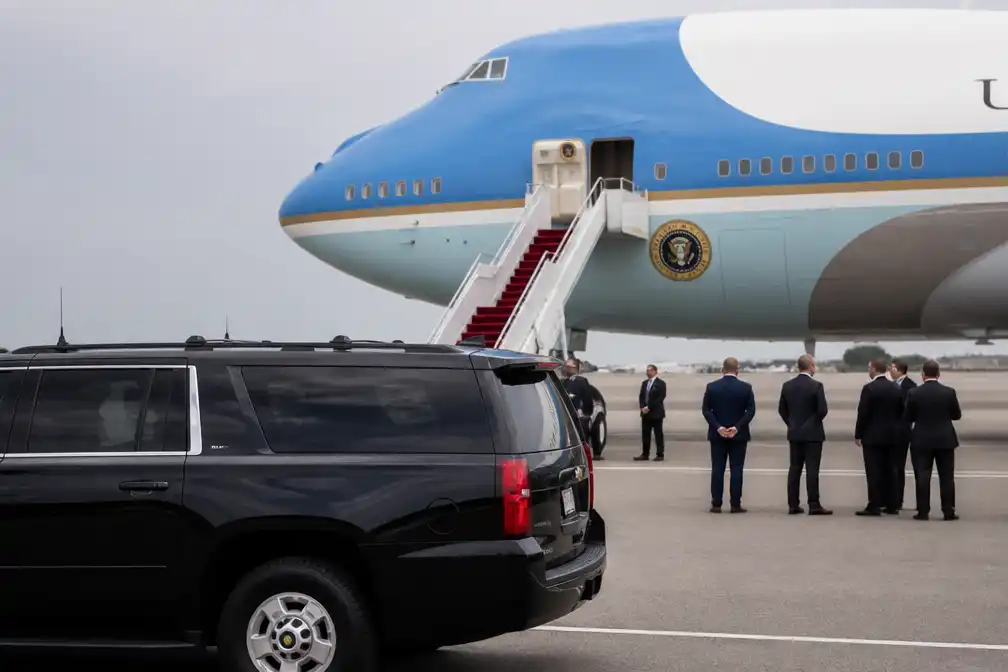 Amerikaanse justitie trekt dagvaardingen van New York Times-journalisten over Trumps vliegtuig in