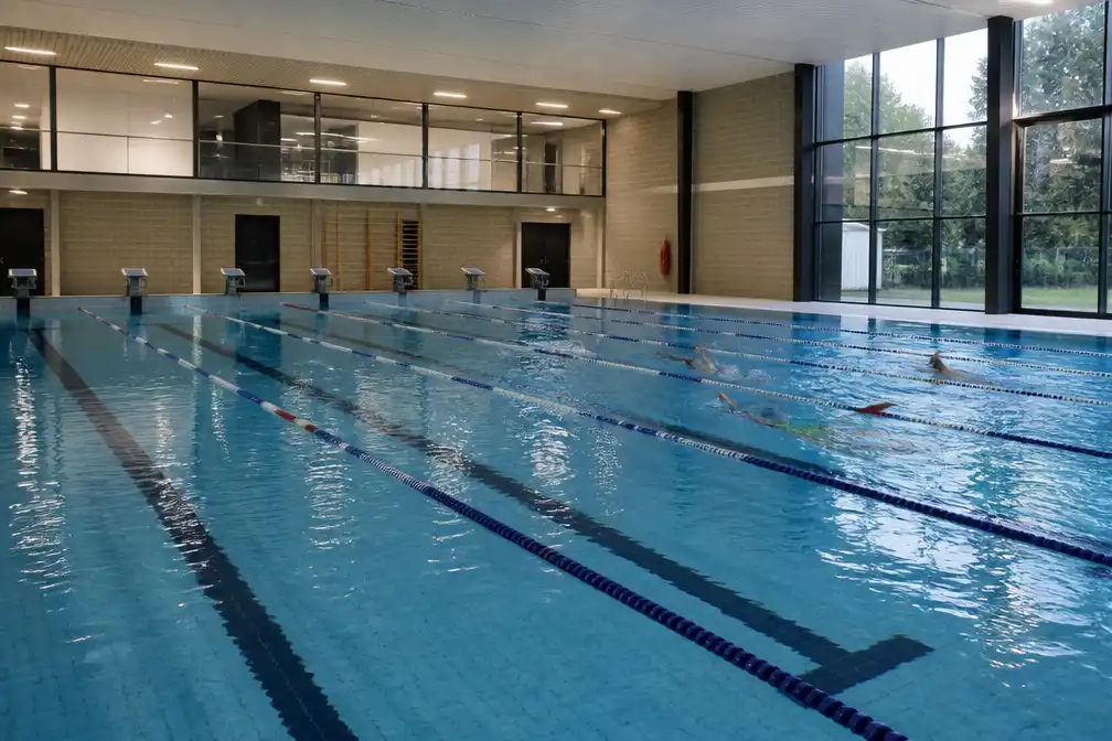 Schoolzwembad Sint-Romboutscollege in Mechelen vanaf september open voor clubs