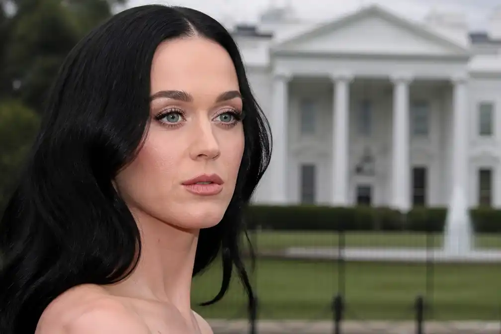 Katy Perry 'geschokt en woedend' om gebruik Firework in militaire TikTok van Trump