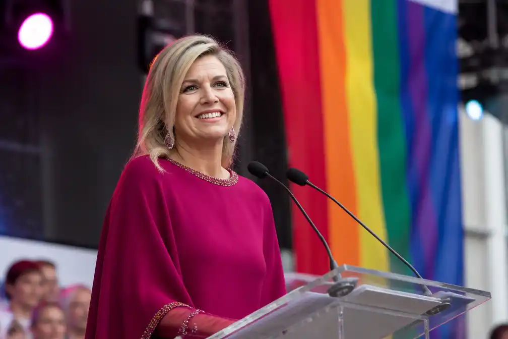 Koningin Máxima opent WorldPride Amsterdam, onderbreekt vakantie in Griekenland