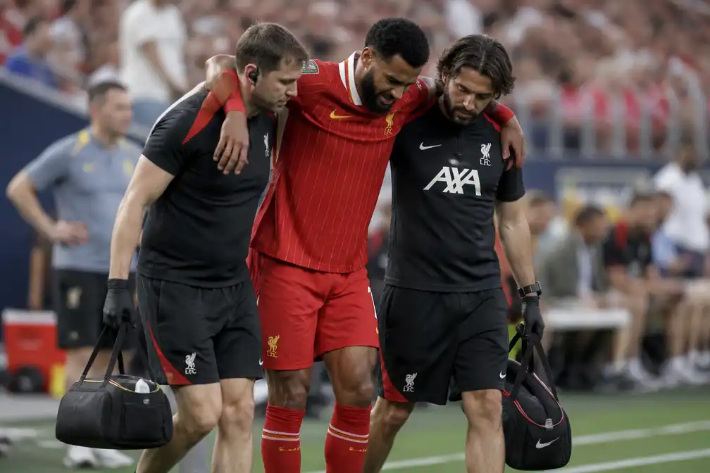 Gomez-blessure overschaduwt Liverpool-zege in debuut Iraola