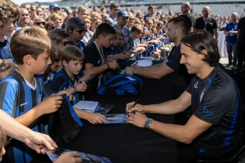 15.000 supporters op fandag Club Brugge, tot anderhalf uur wachten voor handtekening Yann Sommer