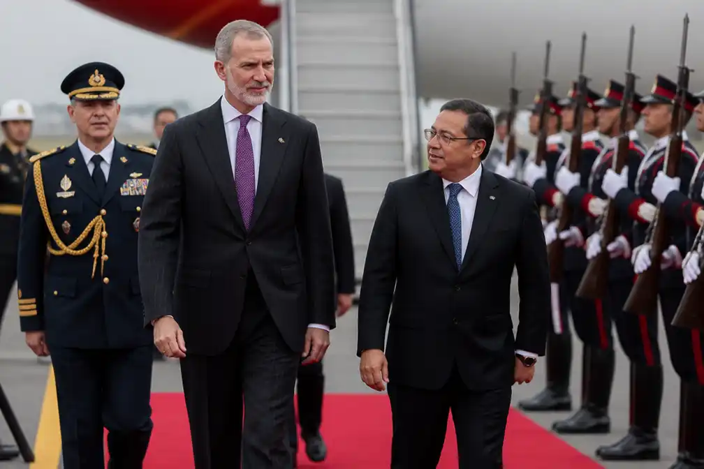 Koning Felipe in Peru voor beëdiging Keiko Fujimori