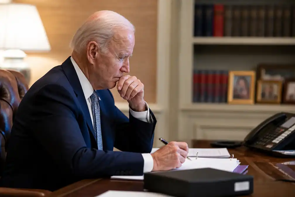 Audiotapes tonen geheugenproblemen Biden en verwijzingen naar geheime documenten