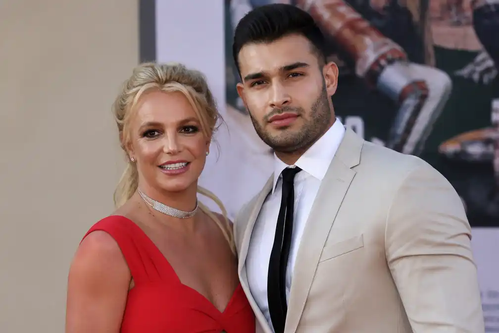 Sam Asghari accepteert dat hij altijd bekend zal staan als ex-man van Britney Spears