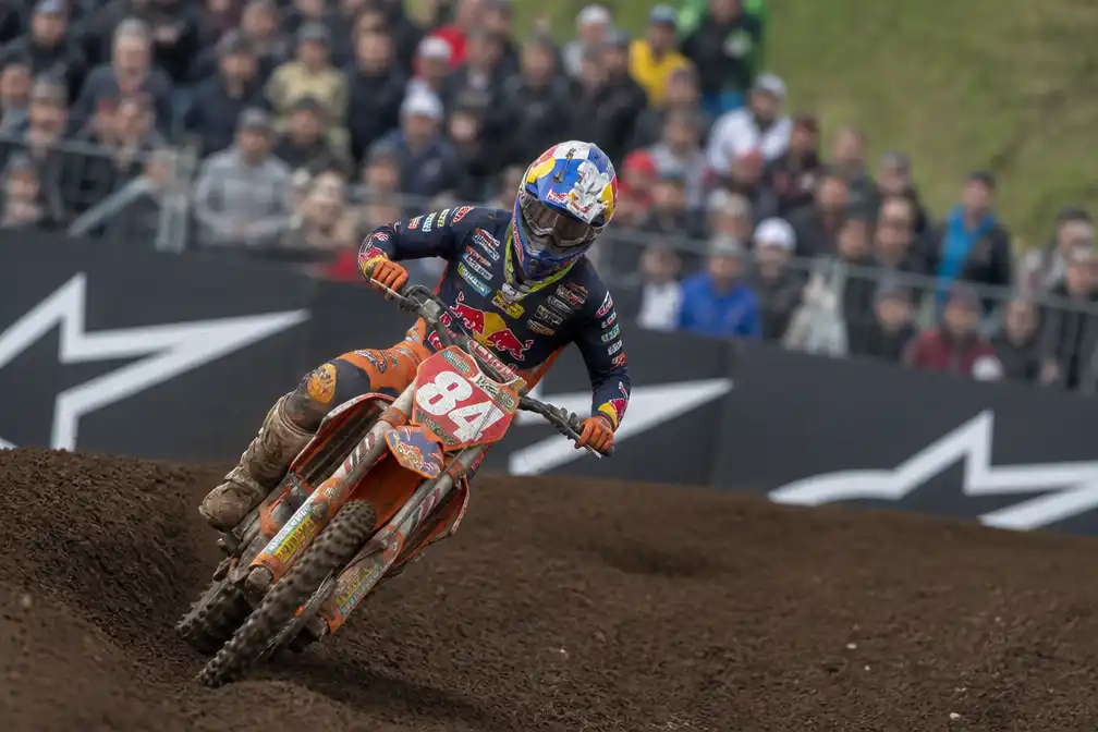Jeffrey Herlings aan kop in MXGP na blessure Coenen, nog zes races te gaan