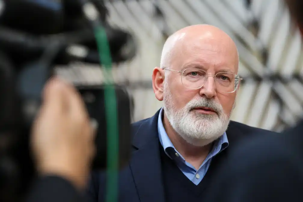 Frans Timmermans onder vuur om uitspraken over Israël en Palestijnen in De Morgen