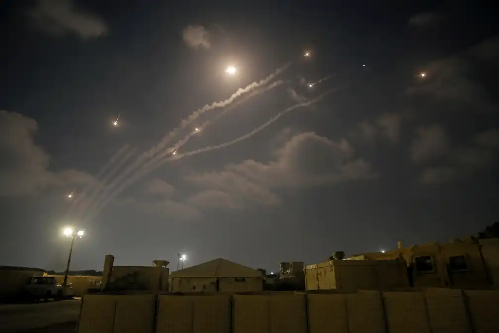 Iran vuurt ballistische raketten af op Amerikaanse bases in Midden-Oosten; alle onderschept, zegt Pentagon