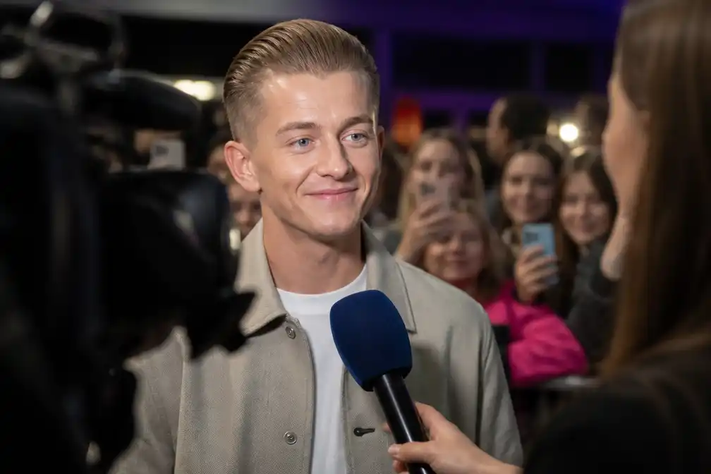 Mart Hoogkamer: 'Vrouwen bieden zich aan'