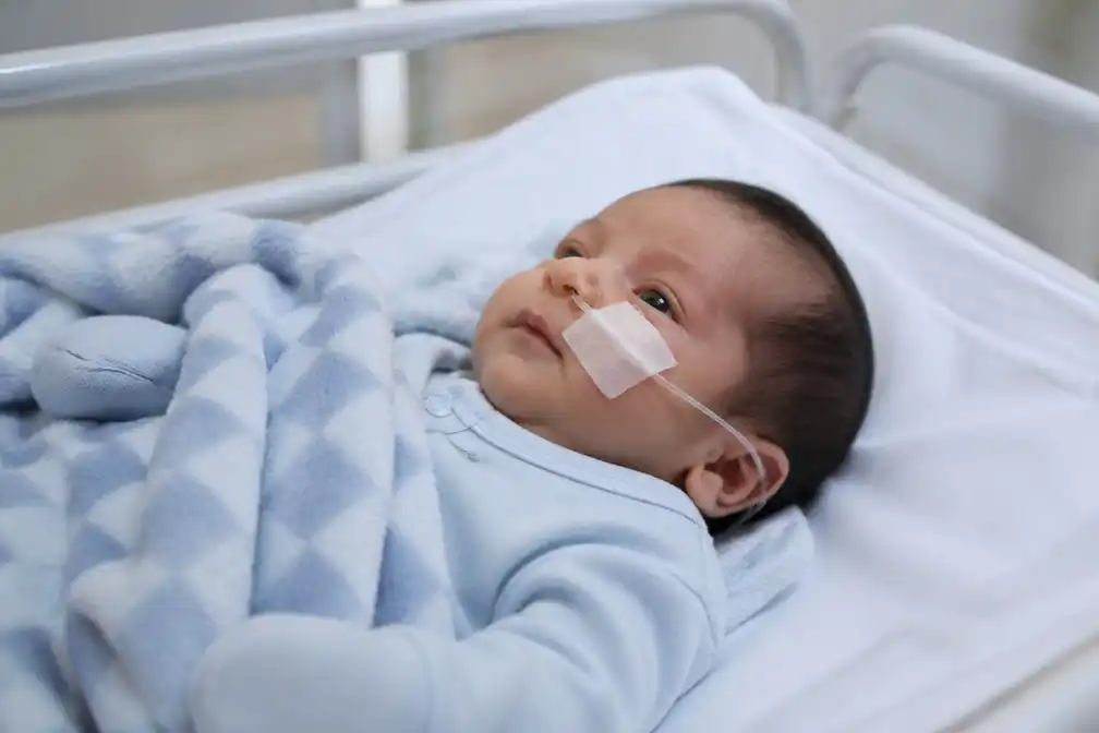 Braziliaanse baby na twee hartstilstanden doodverklaard, uren later levend aangetroffen