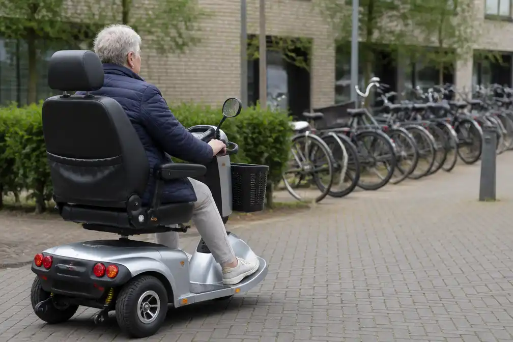 Den Haag volgt drieduizend scootmobielen met sensoren tegen diefstal en storing