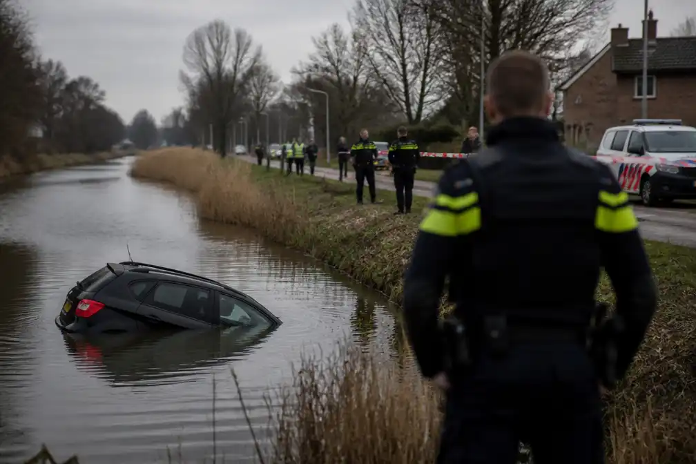 Recordaantal raamposters na antiasiel-bekladdingen in Brabant; auto te water mogelijk gerelateerd