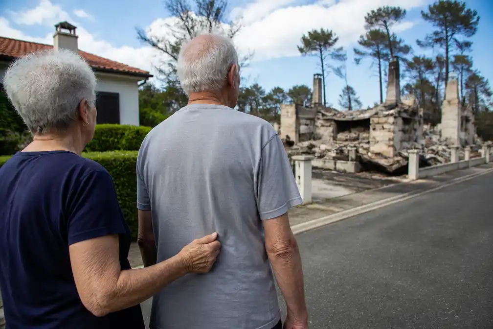 Huis van Odile (80) blijft gespaard bij Franse bosbranden, buren verliezen alles