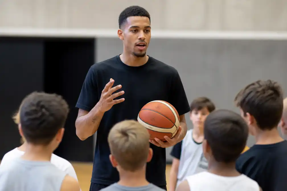 Belgische NBA-ster Toumani Camara organiseert basketbalkampen in België