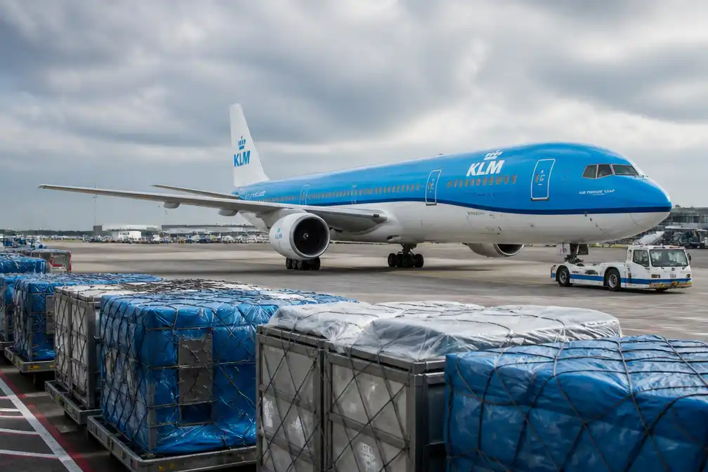 KLM boekt meer winst ondanks Iranoorlog door duurdere tickets