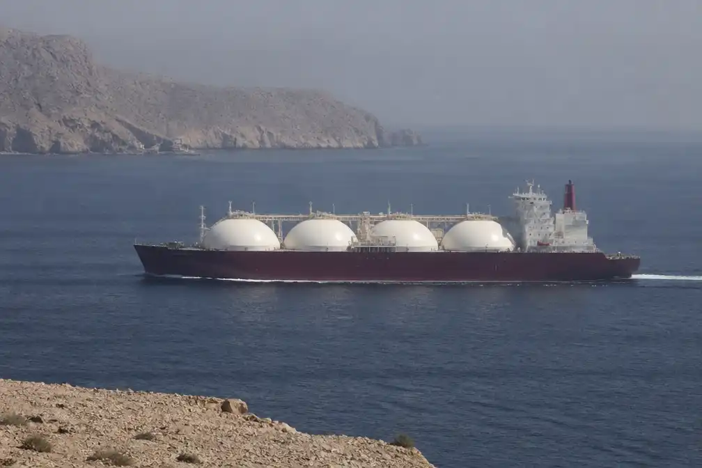 Scheepvaart Straat van Hormuz trekt aan na passage van Qatarese gastanker