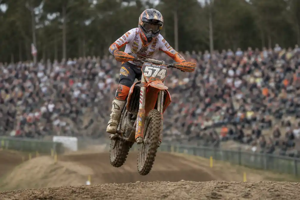 Gyan Doensen jaagt op EMX250-zege in Lommel; Everts en burgemeester prijzen circuit