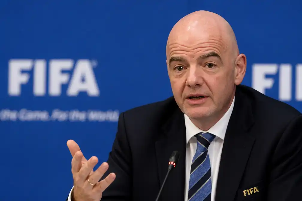FIFA dreigt WK-boycot UEFA na plan om WK-aandelen te verkopen