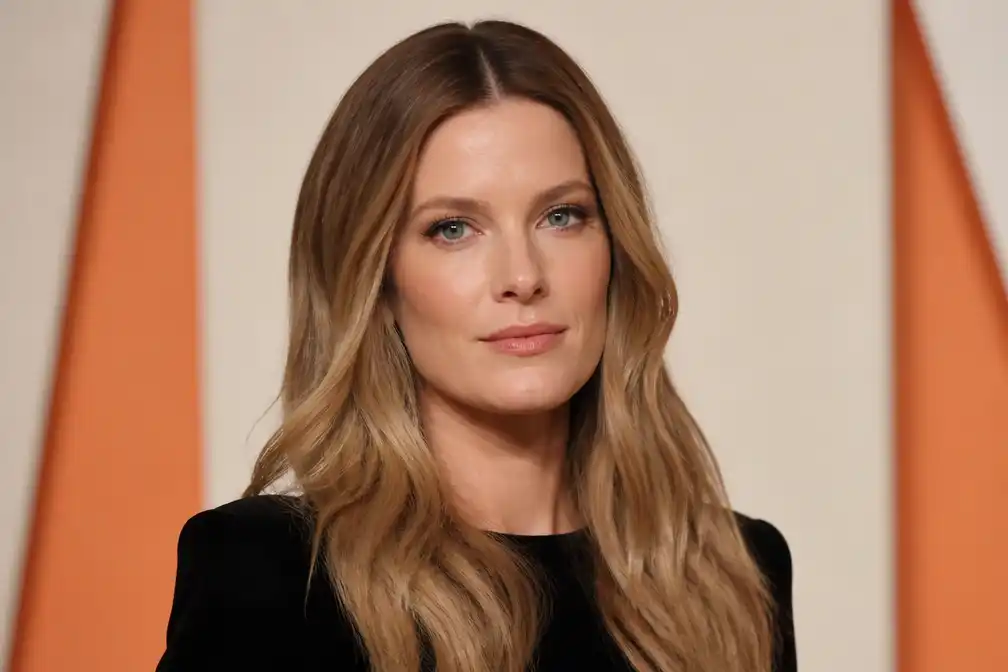 Meghann Fahy speelt hoofdrol in HBO-serie 'The Trial of Louise Woodward'