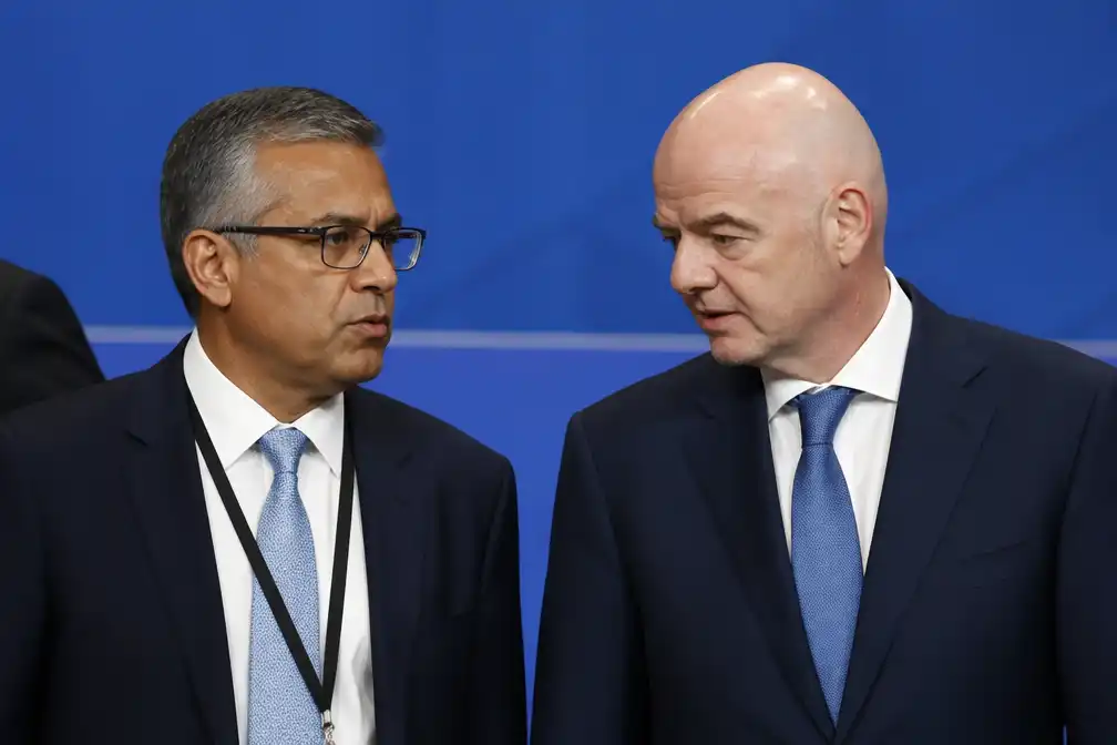 Topadviseur FIFA-baas Infantino opgestapt om omstreden WK-plan