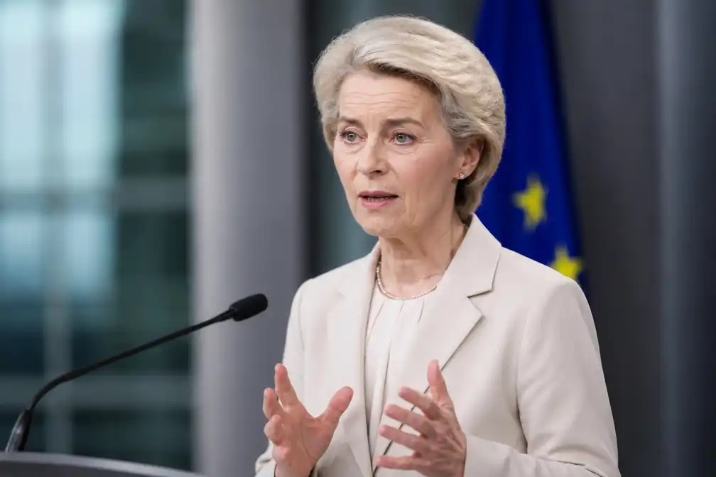 Von der Leyen stuurt Eurocommissarissen op Ceuta-situatie af